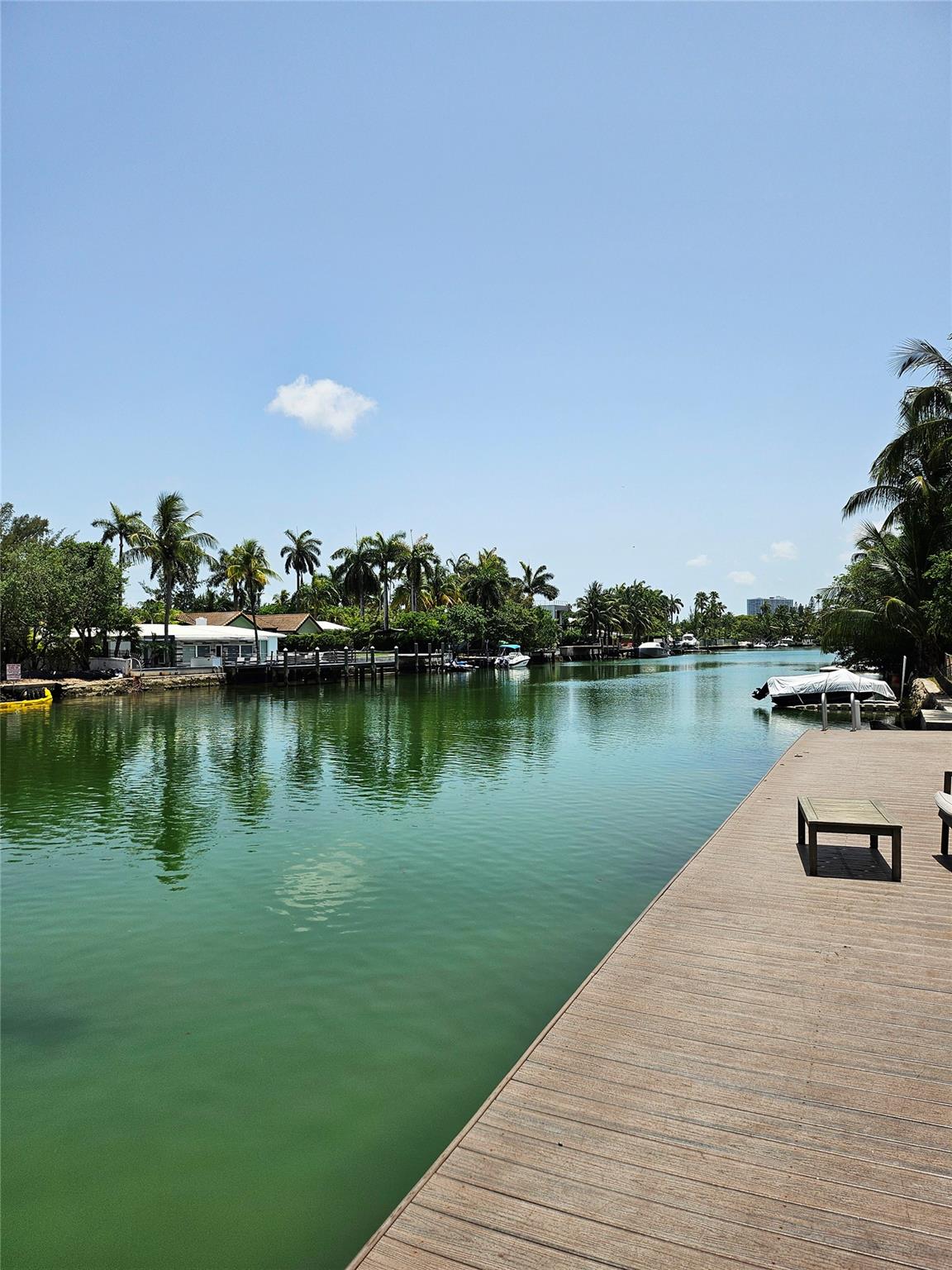 350 S Shore Dr #8 Miami Beach, FL 33141