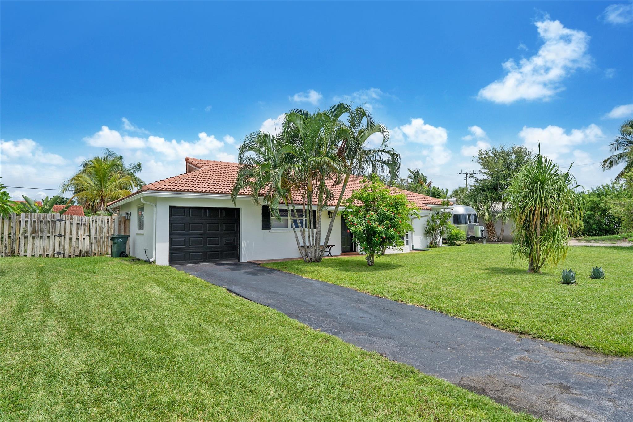 241 SW 13th St