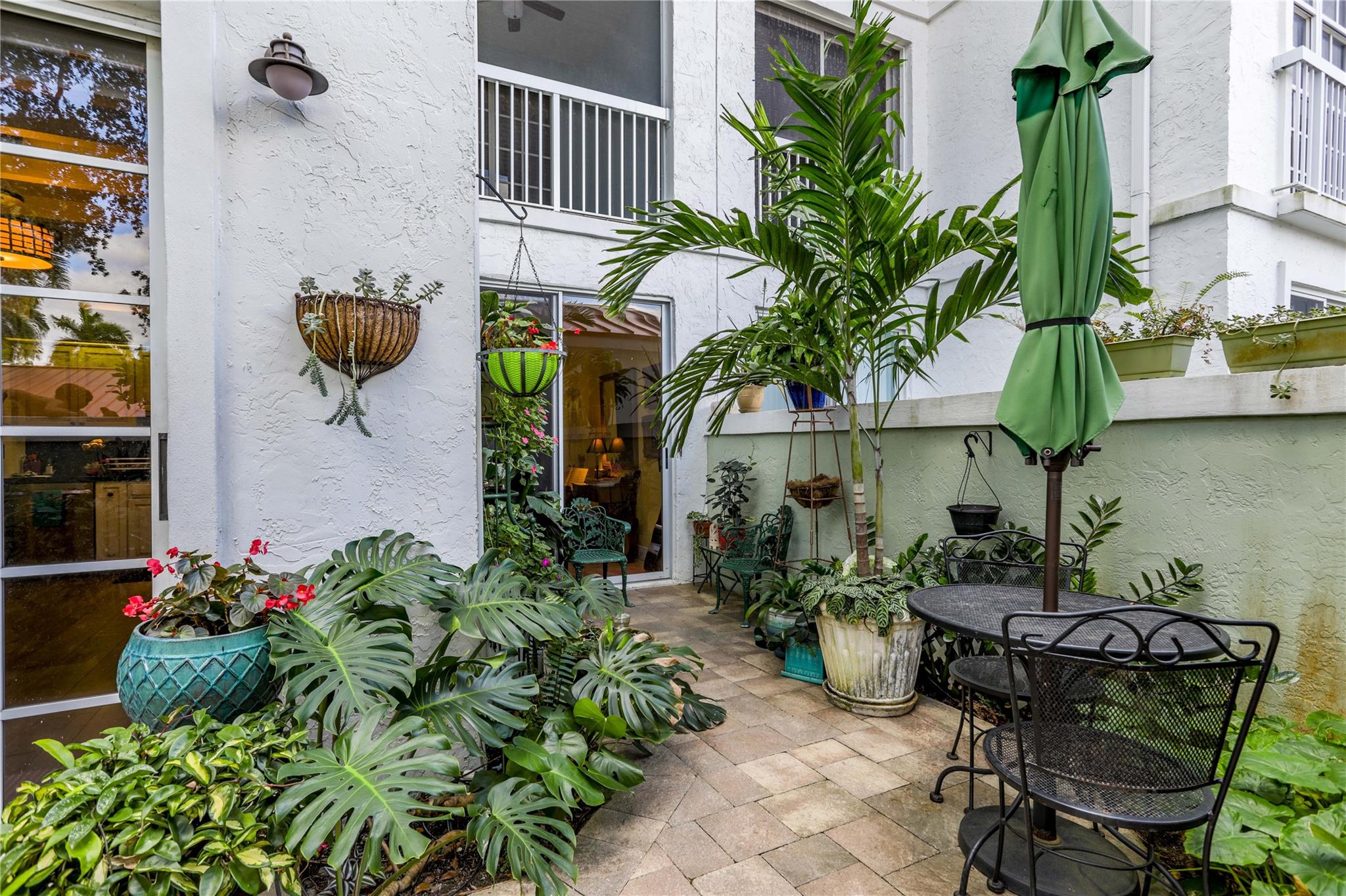 4112 W Palm Aire Dr #121B