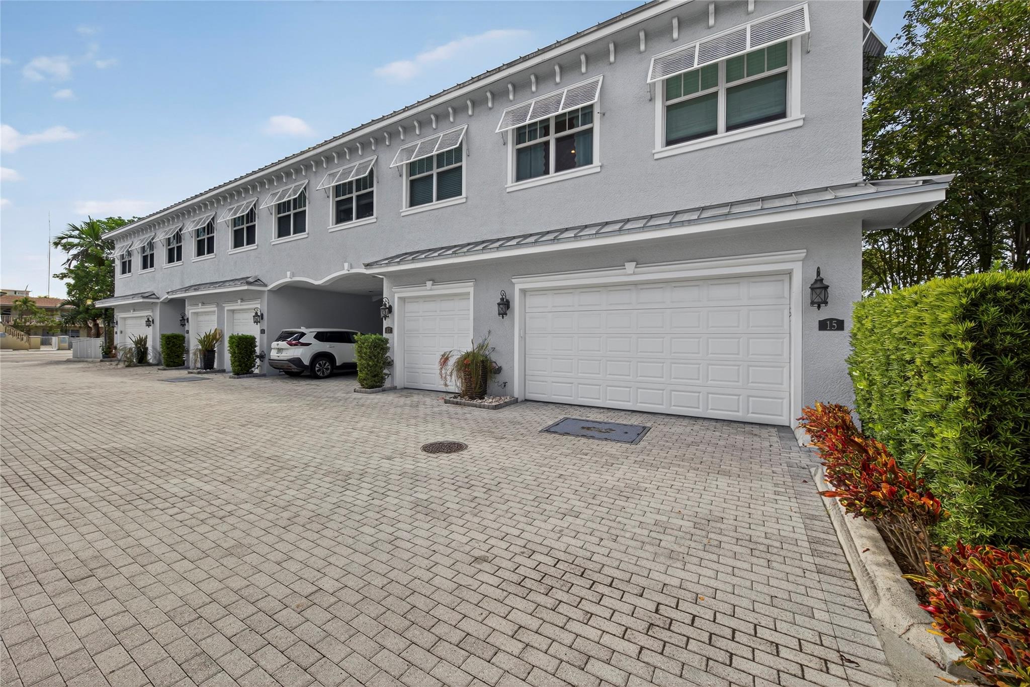 15 NE 20th Ave #15