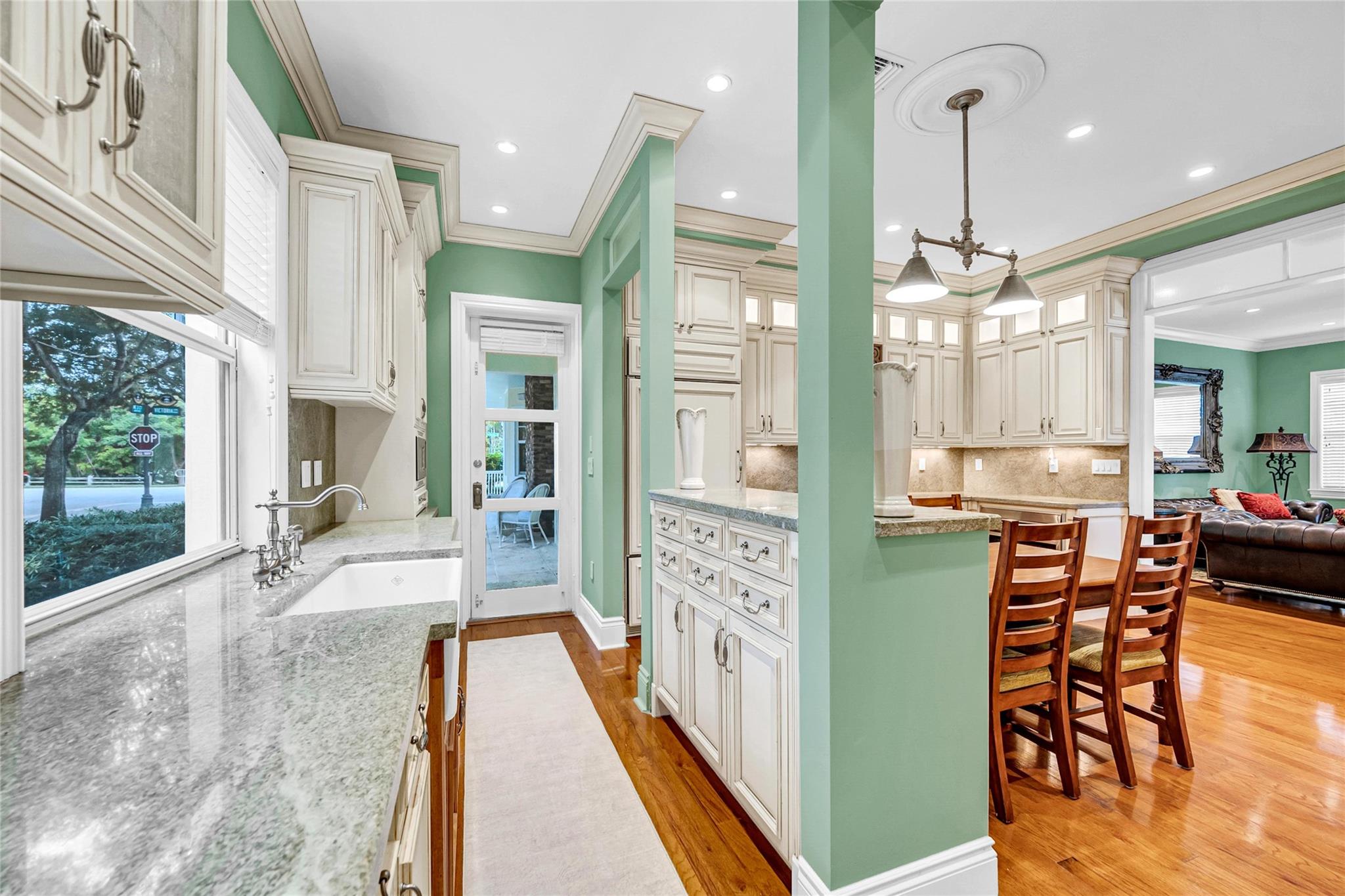 317 N Victoria Park Rd Fort Lauderdale, FL 33301