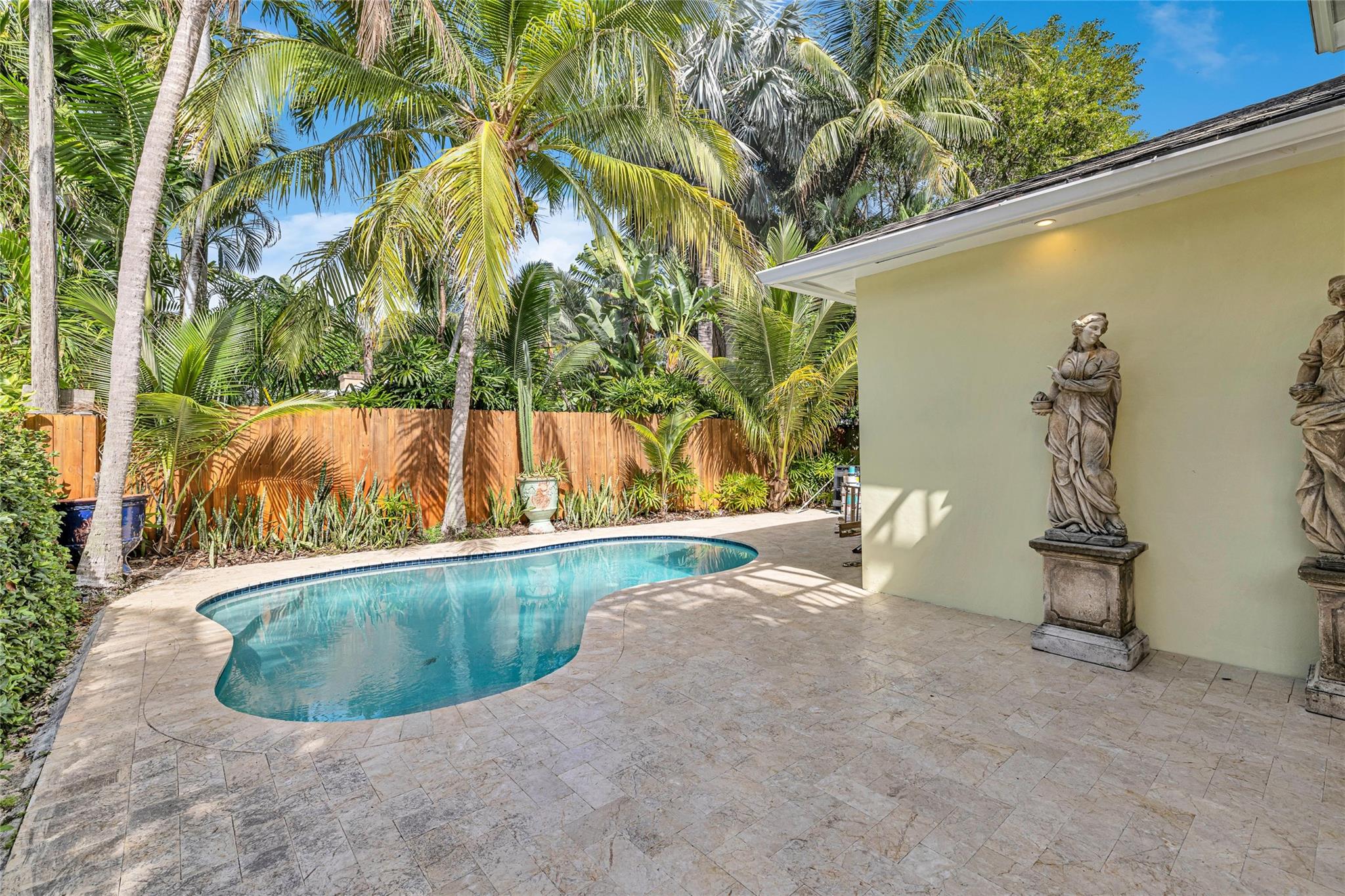 317 N Victoria Park Rd Fort Lauderdale, FL 33301