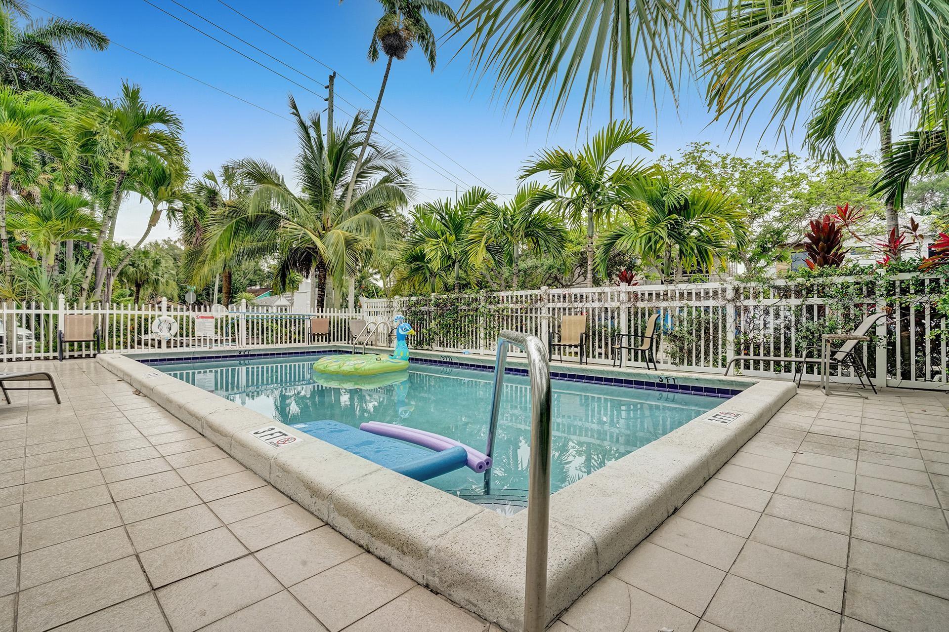 417 NE 17th Ave #4