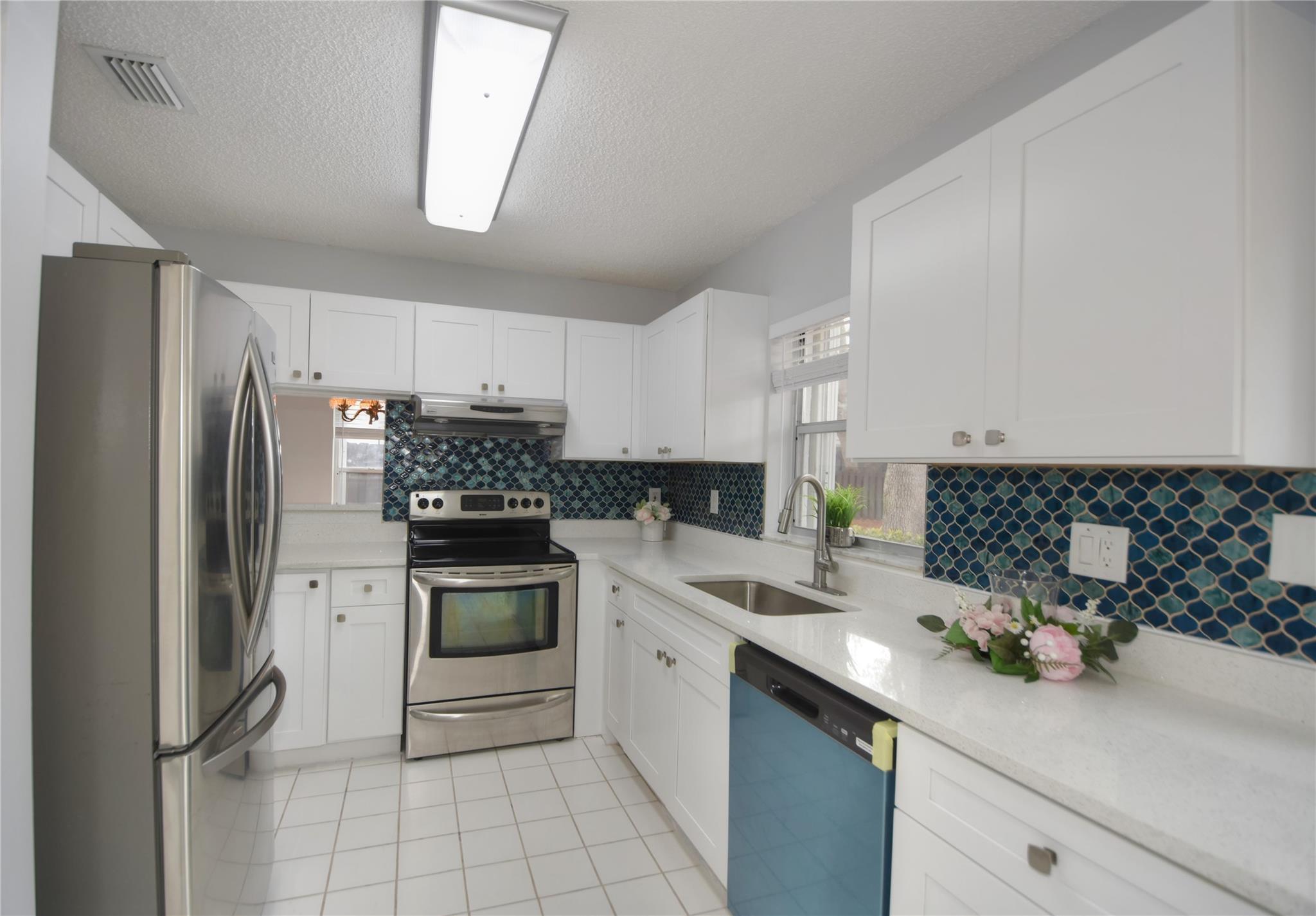 4801 Grapevine Way #4801