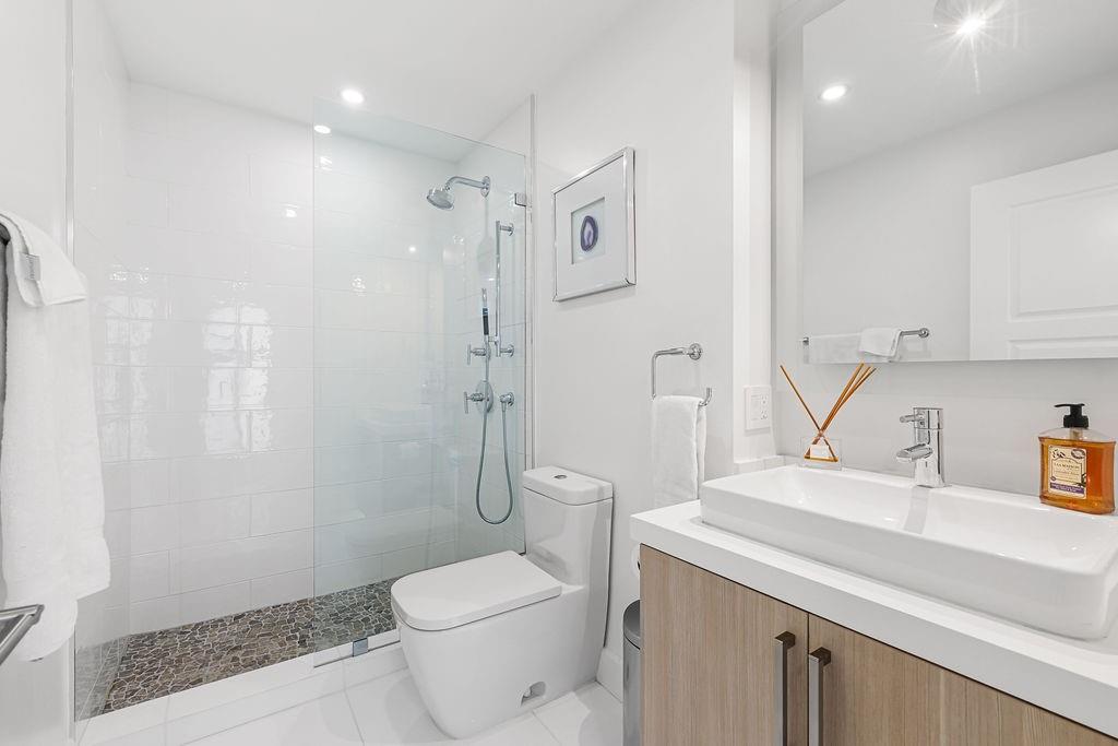 545 S Fort Lauderdale Bch Blvd #1703 1704 Fort Lauderdale, FL 33316