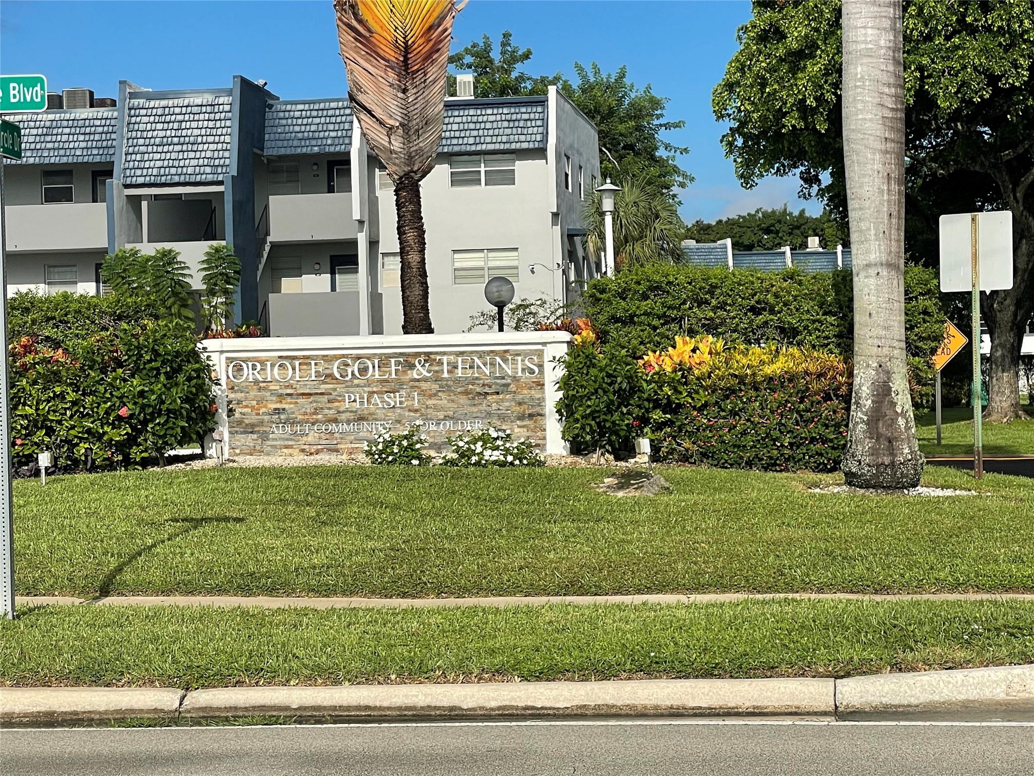 7837 Golf Cir Dr #106