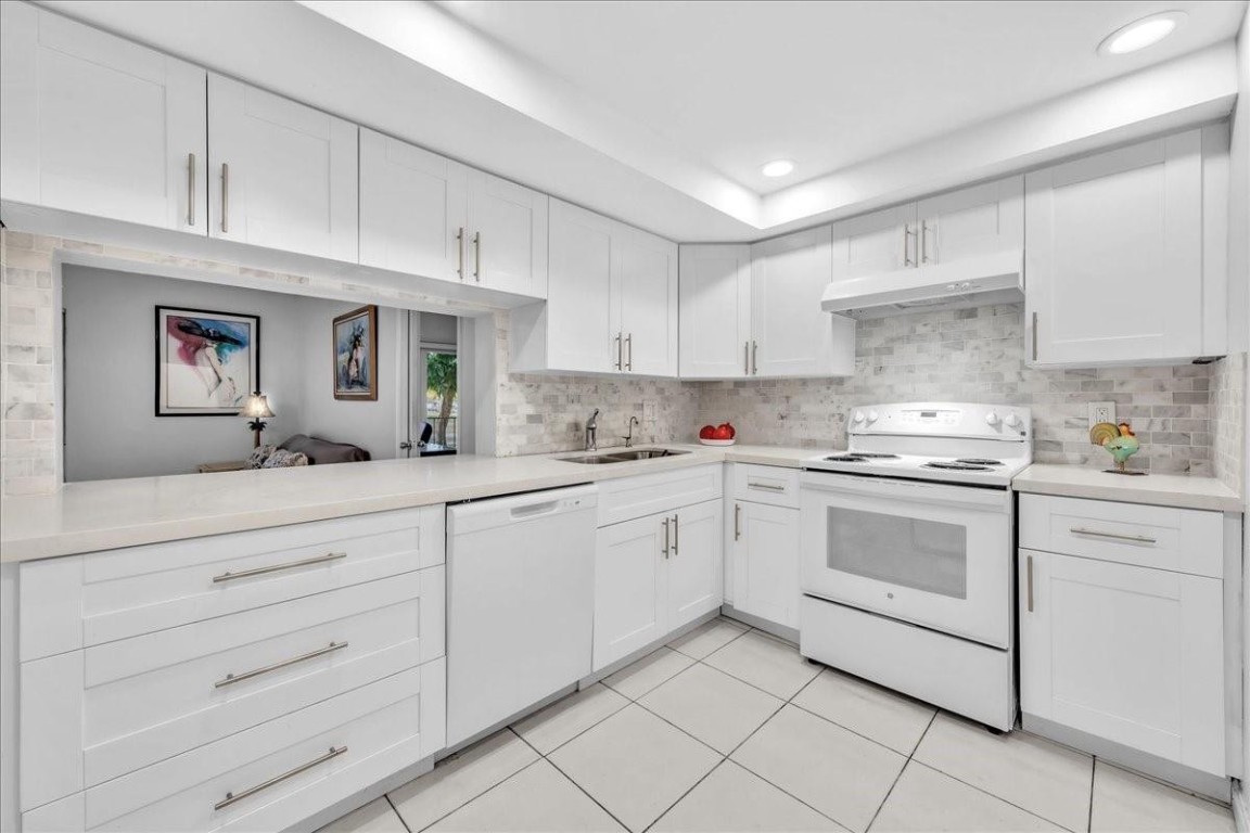 3909 N Ocean Blvd #113 Fort Lauderdale, FL 33308