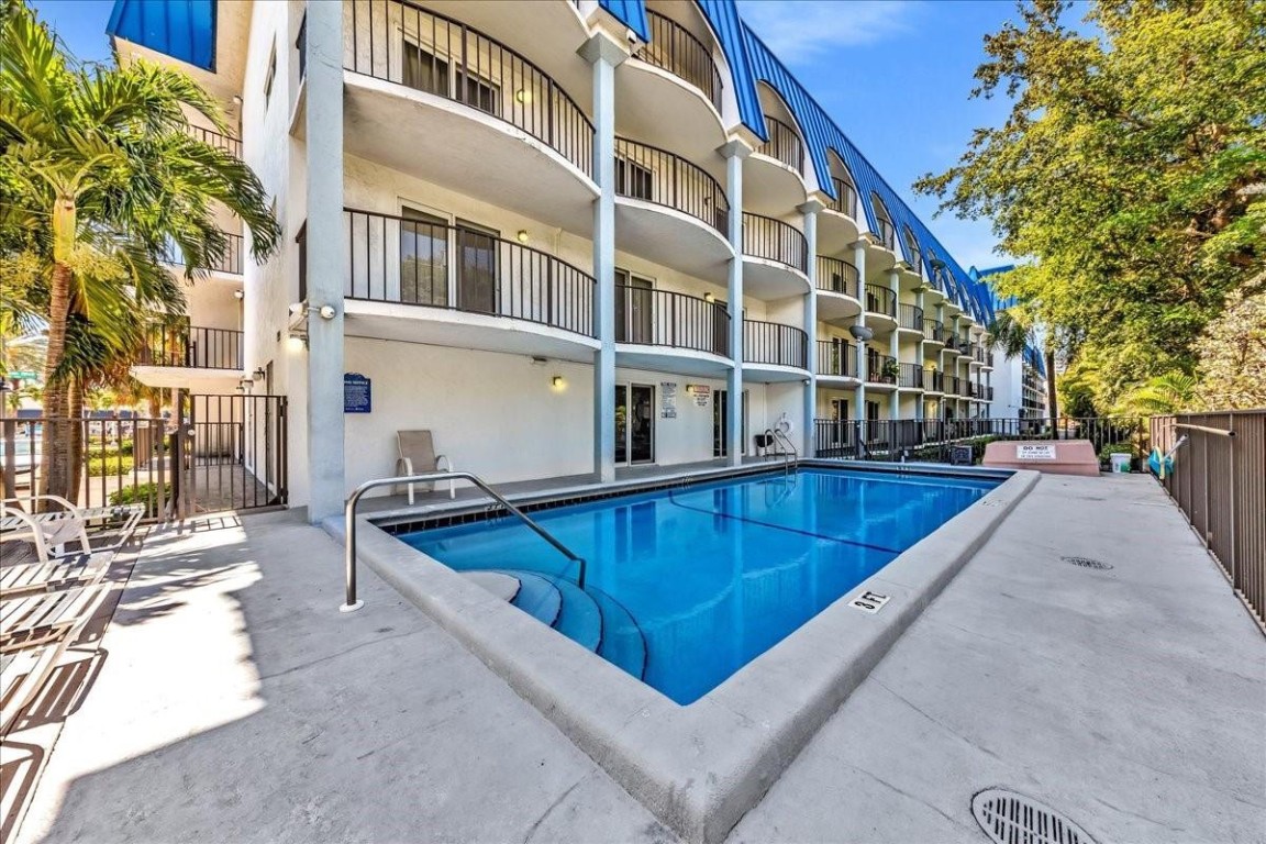 3909 N Ocean Blvd #113 Fort Lauderdale, FL 33308