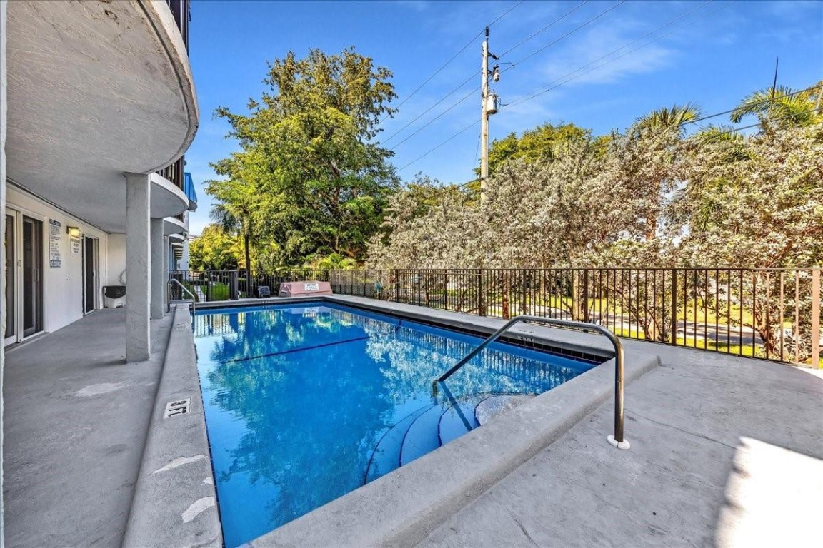 3909 N Ocean Blvd #113 Fort Lauderdale, FL 33308