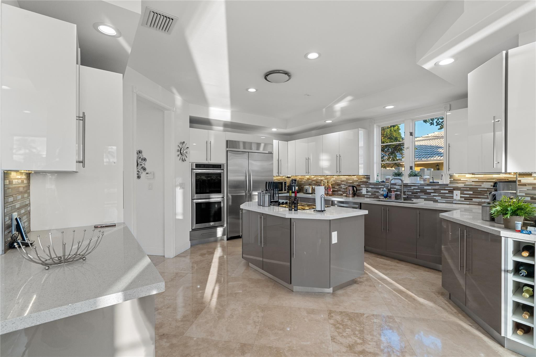 2833 NE 32nd Lighthouse Point, FL 33064