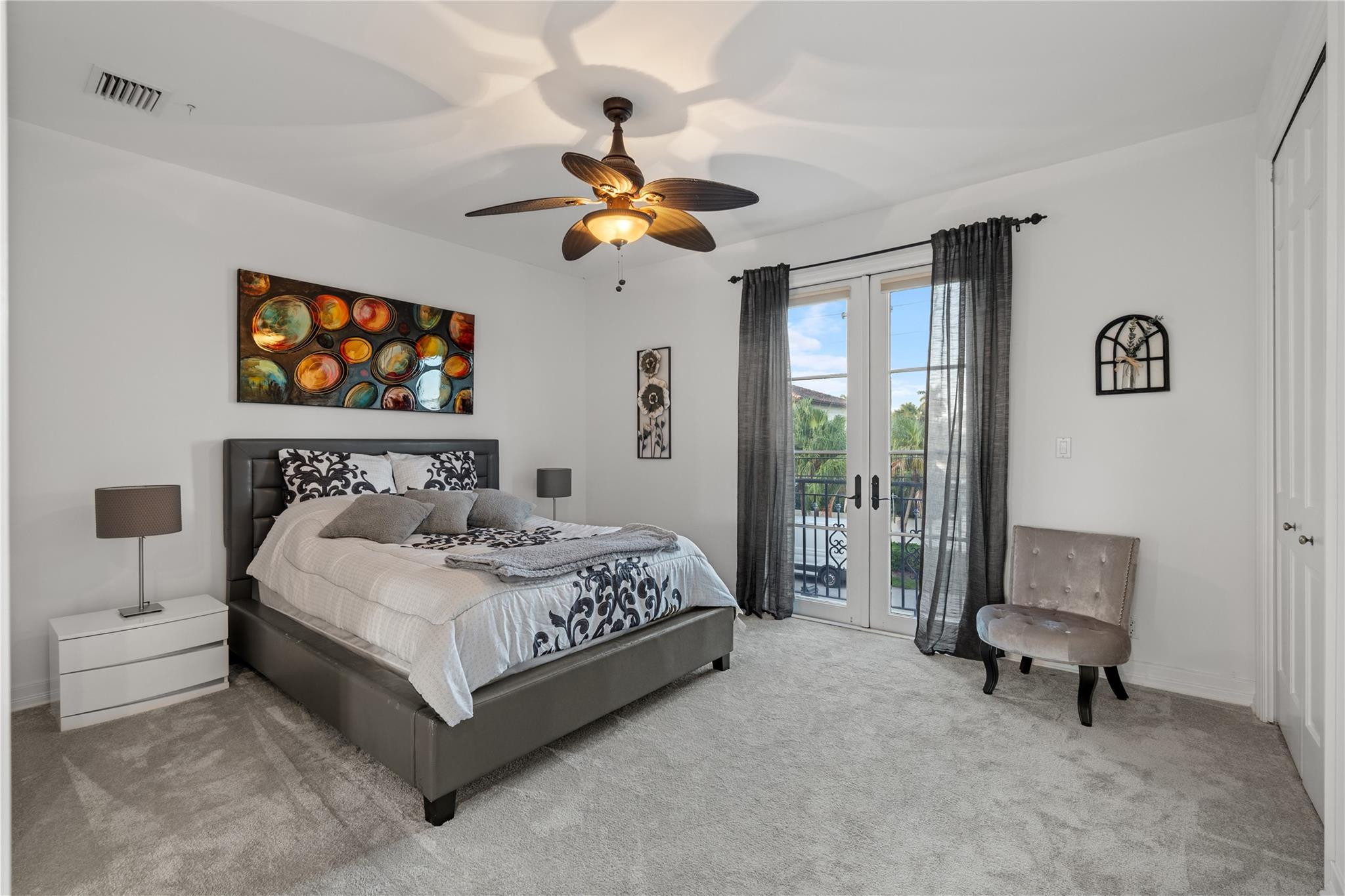 2833 NE 32nd Lighthouse Point, FL 33064