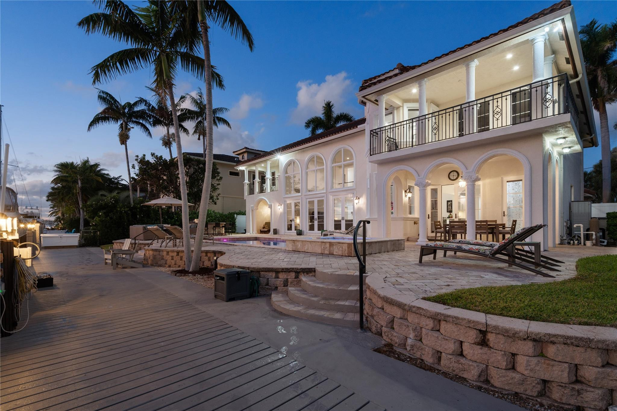 2833 NE 32nd Lighthouse Point, FL 33064