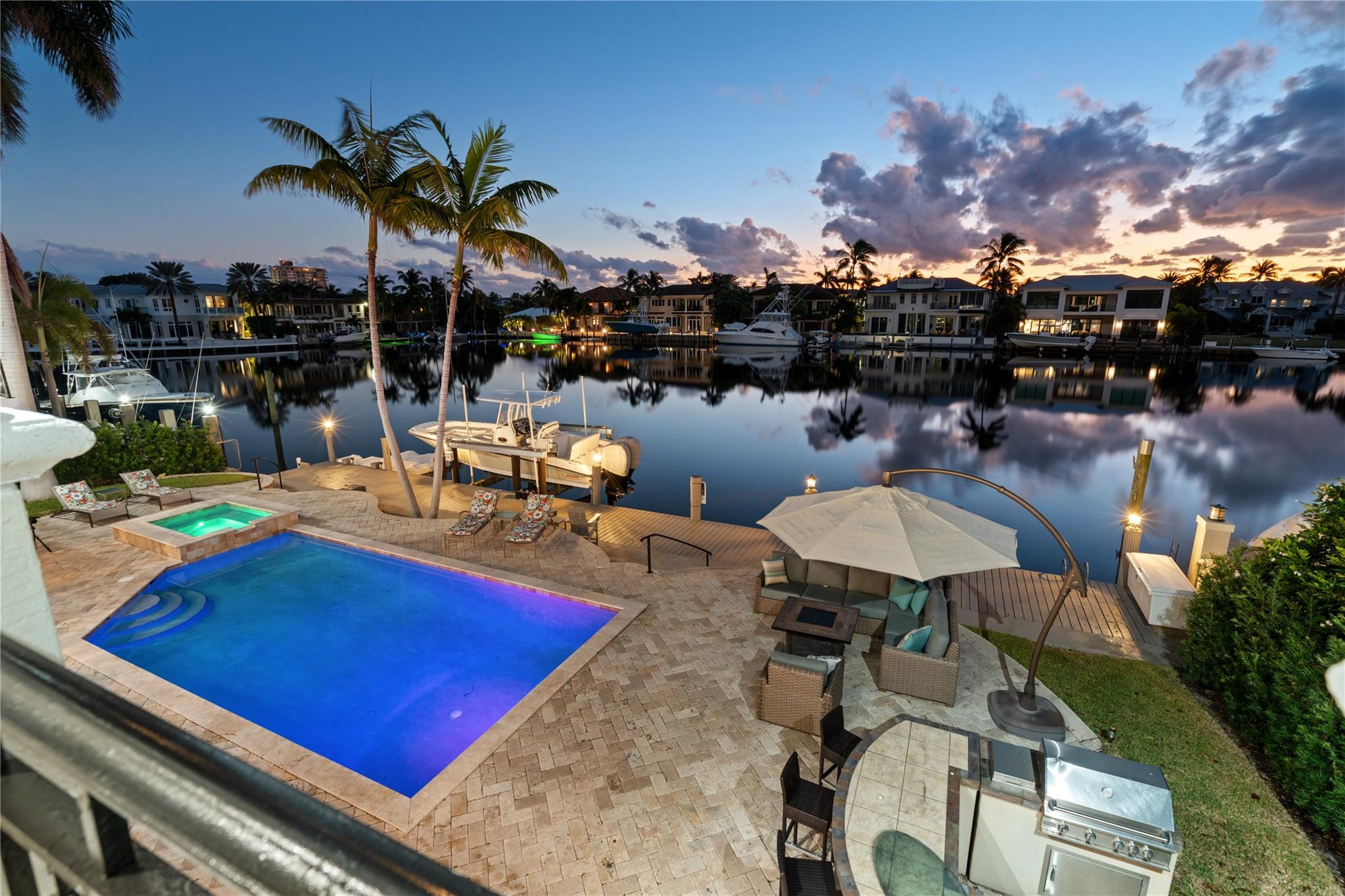 2833 NE 32nd Lighthouse Point, FL 33064