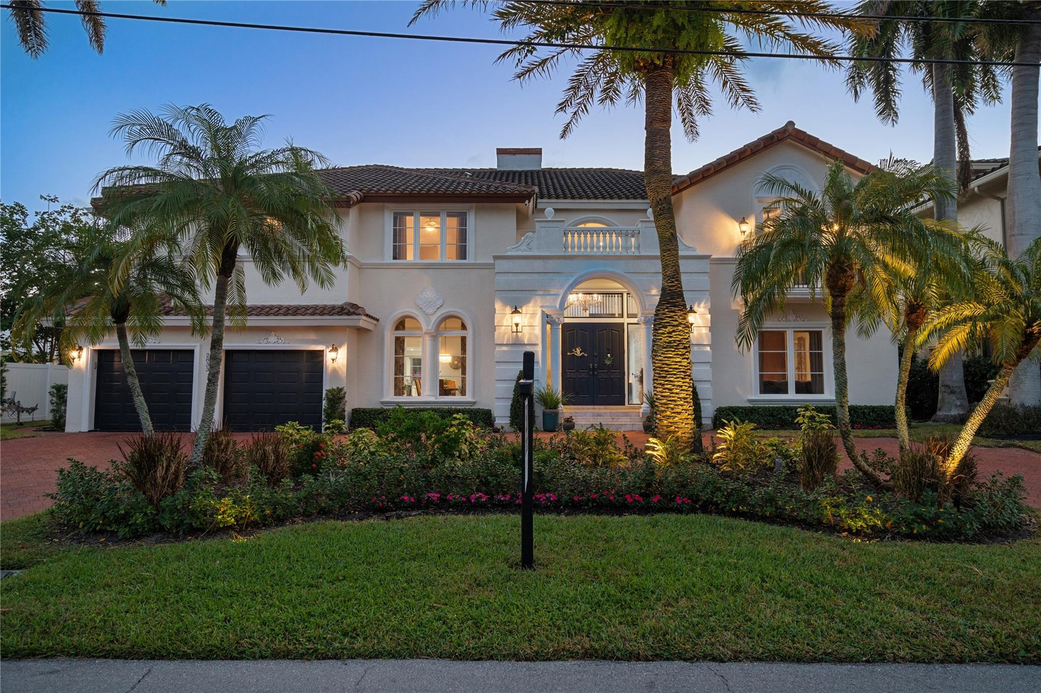 2833 NE 32nd Lighthouse Point, FL 33064