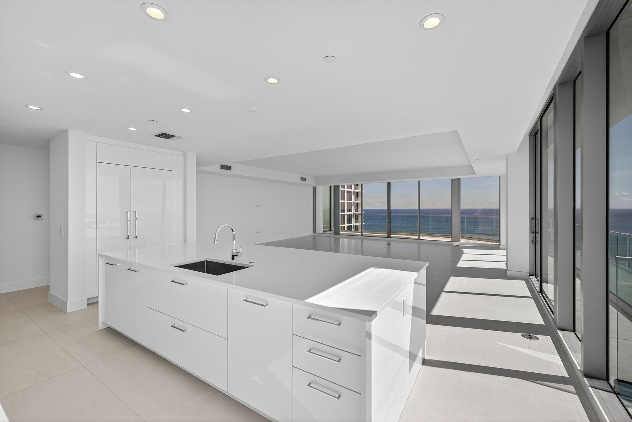 153 N Seabreeze Blvd #2202-S Fort Lauderdale, FL 33304