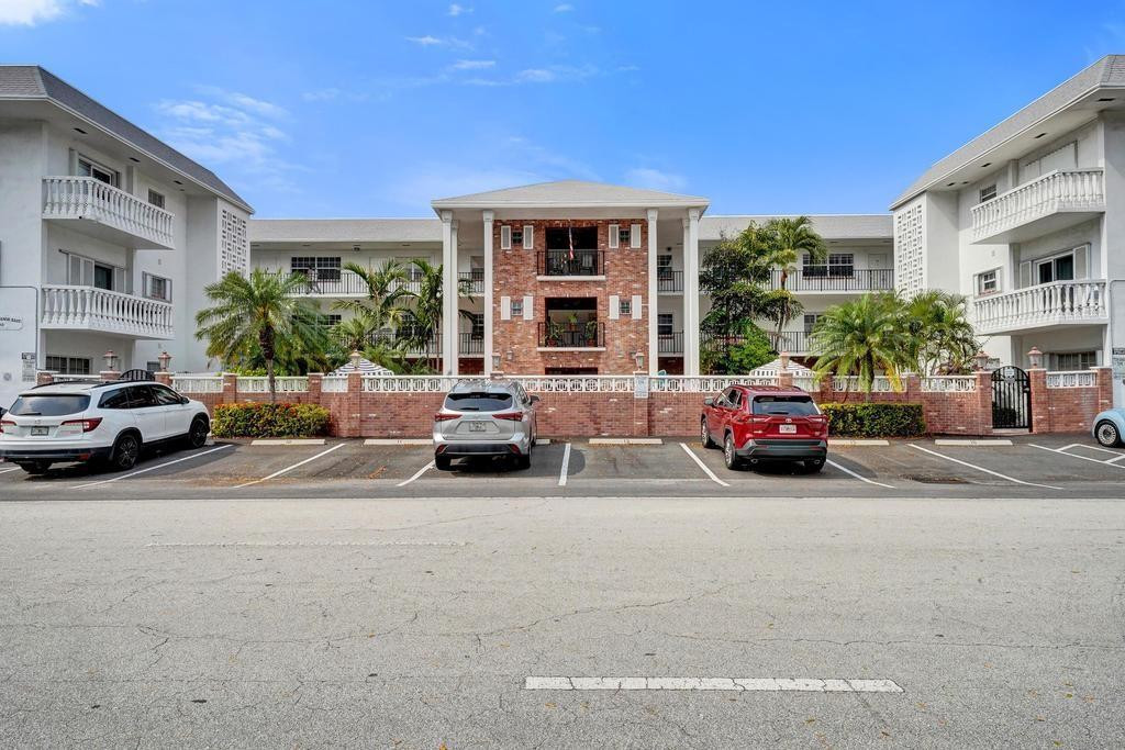 2500 NE 9th St #110 Fort Lauderdale, FL 33304