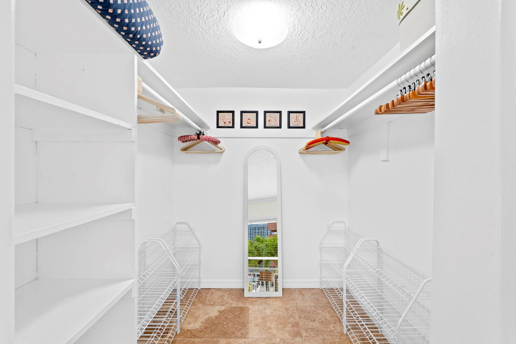 3000 E Sunrise Blvd #2E Fort Lauderdale, FL 33304