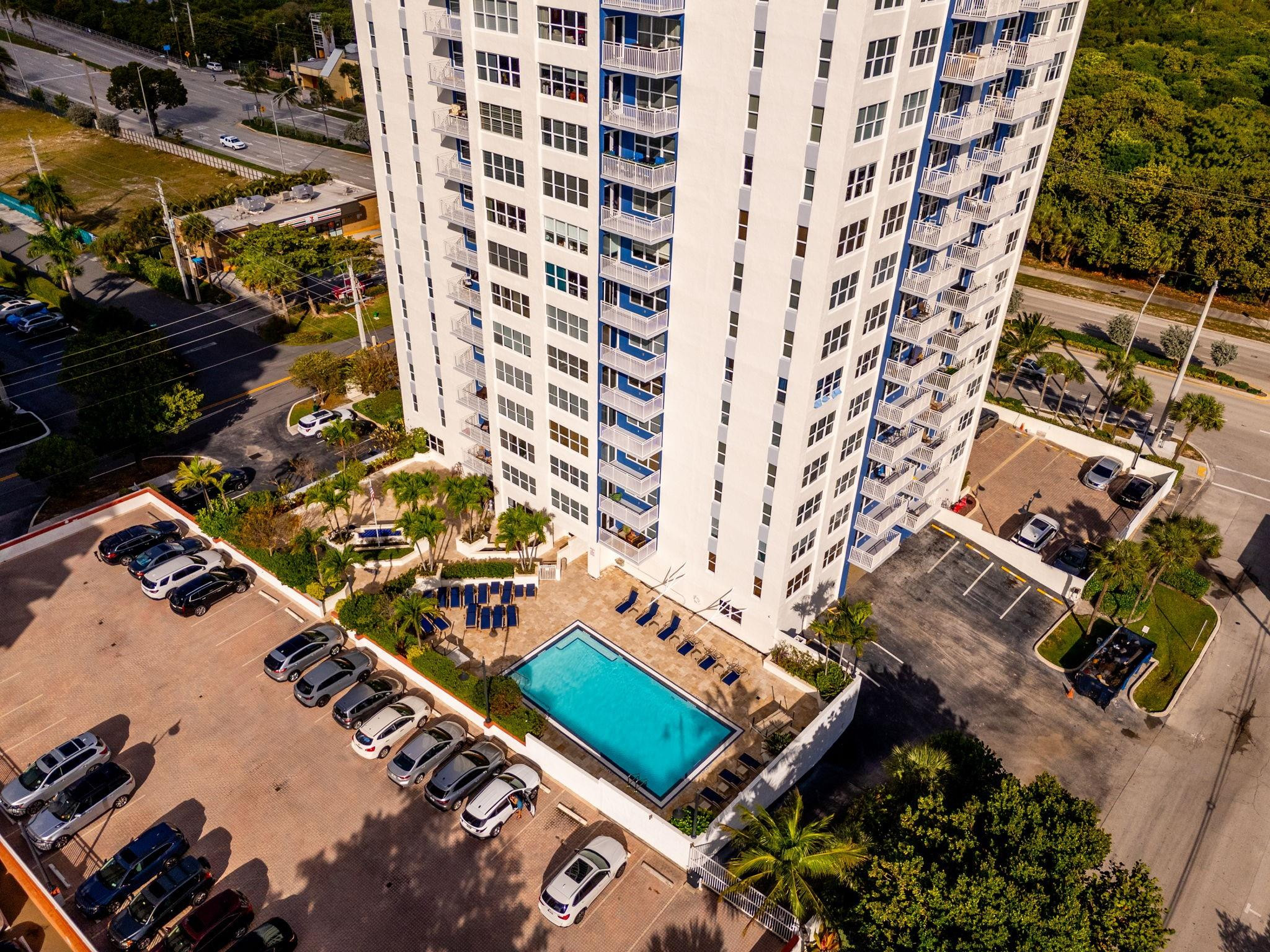 3000 E Sunrise Blvd #2E Fort Lauderdale, FL 33304