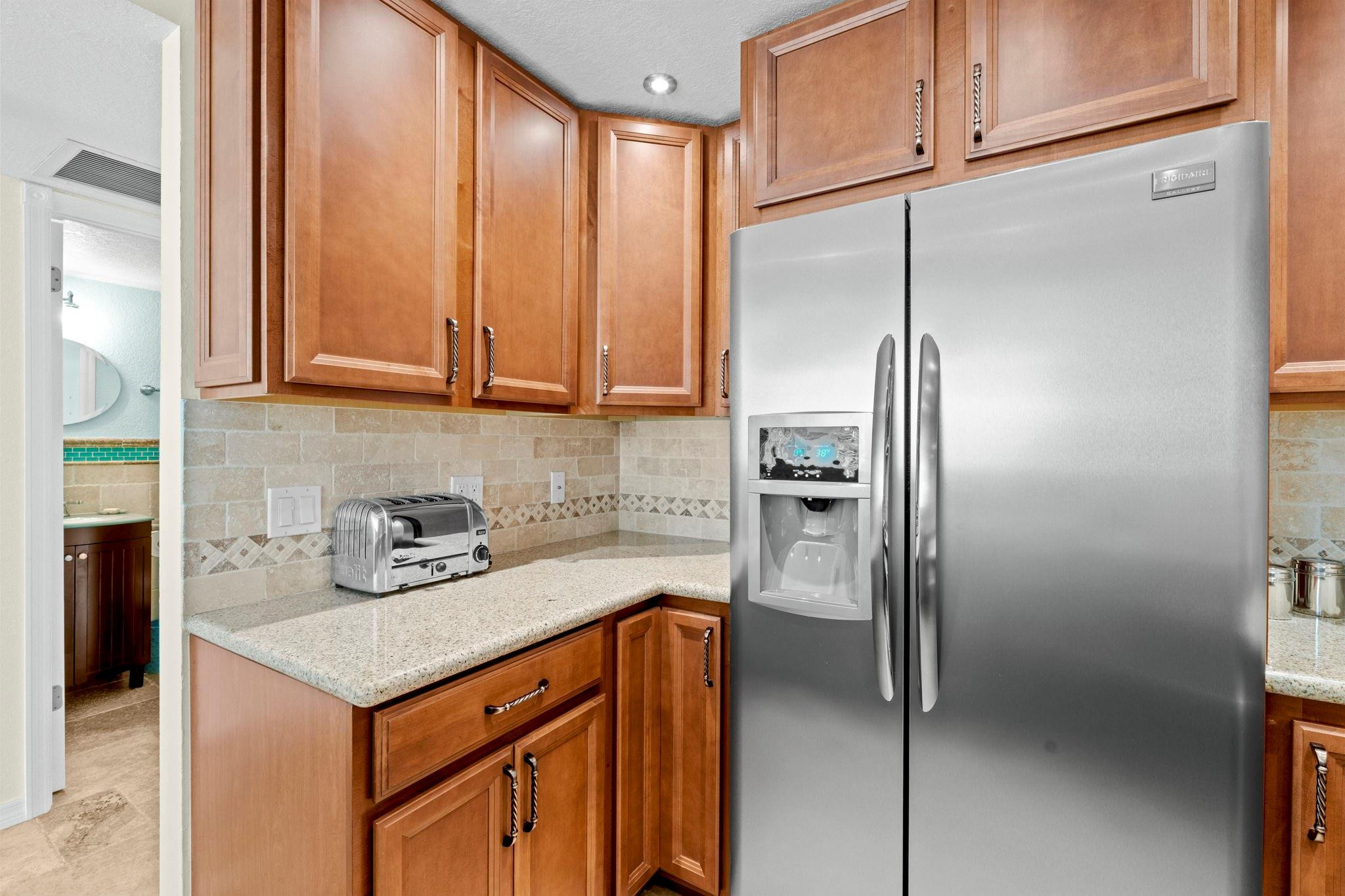 3000 E Sunrise Blvd #2E Fort Lauderdale, FL 33304