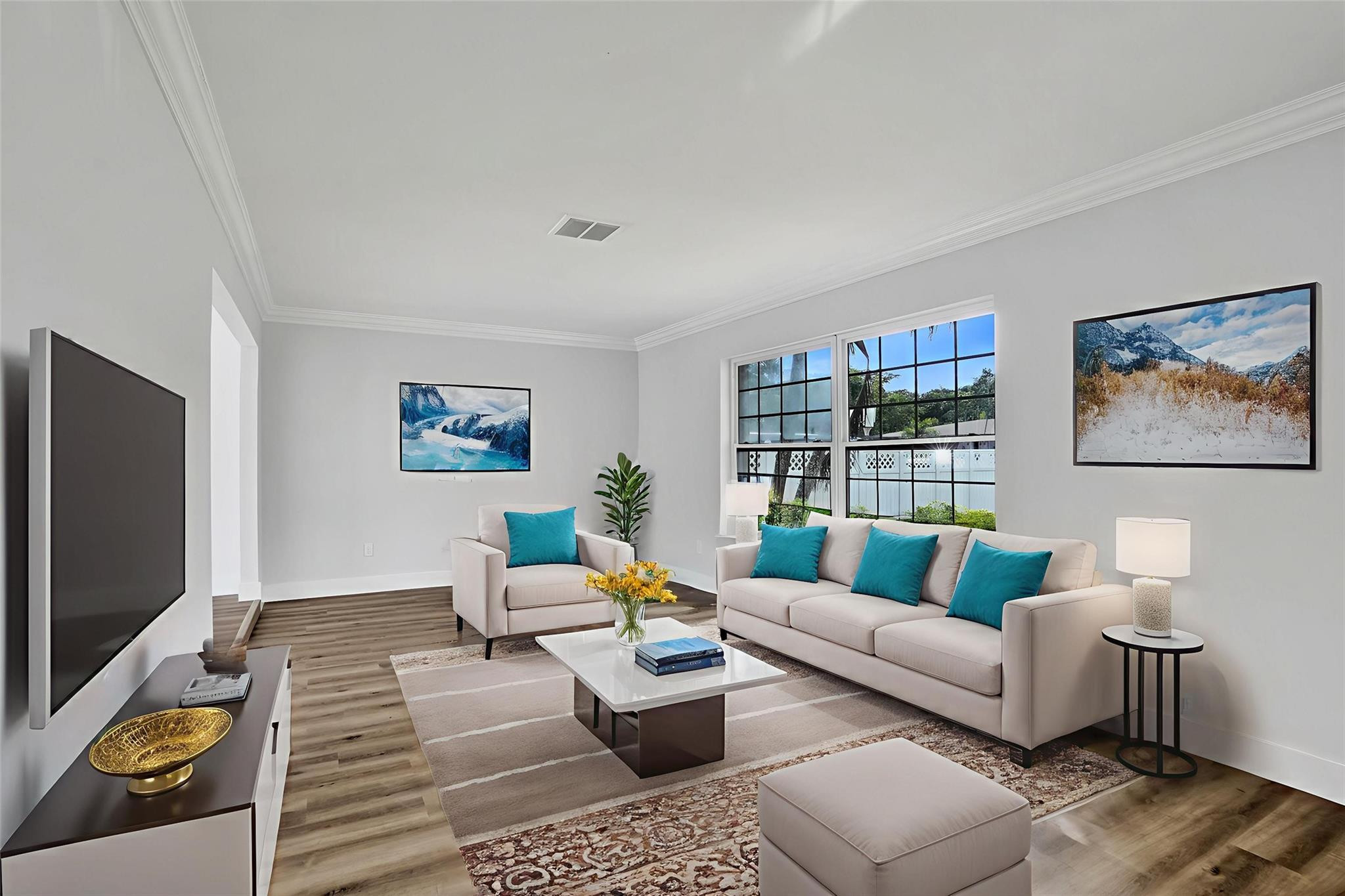 2052 SW 28th Way Fort Lauderdale, FL 33312