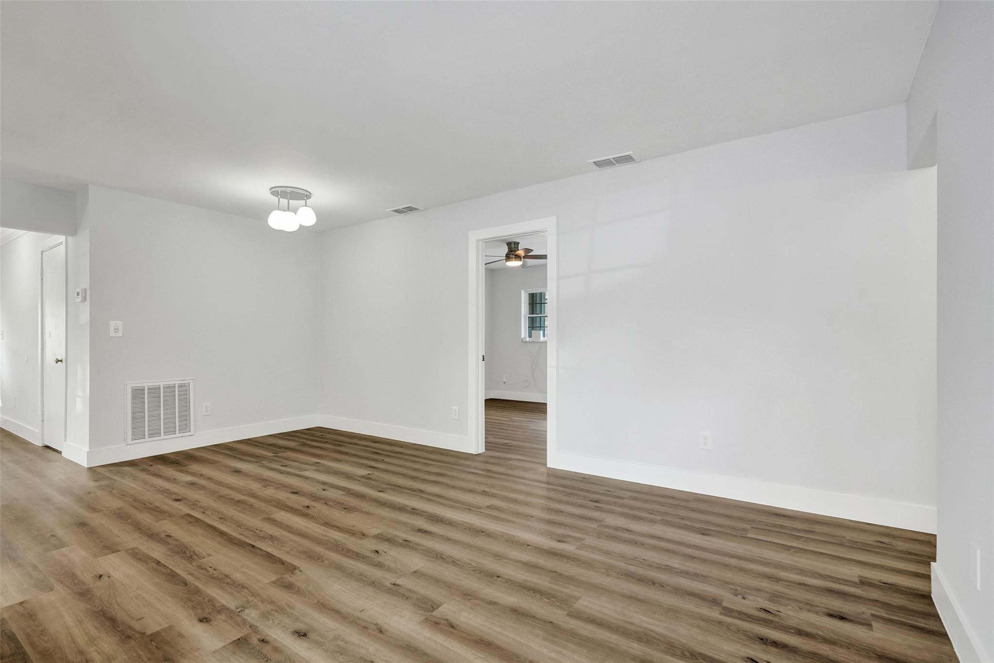 2052 SW 28th Way Fort Lauderdale, FL 33312