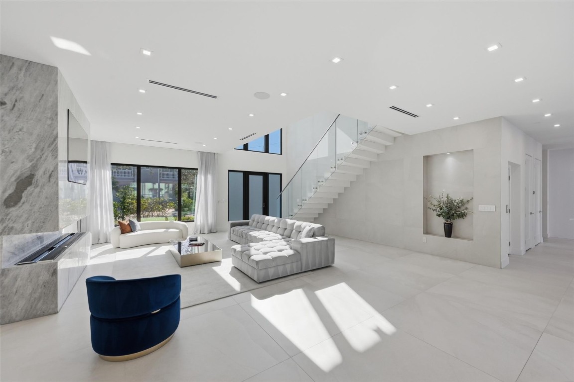 1517 SE 12th Fort Lauderdale, FL 33316