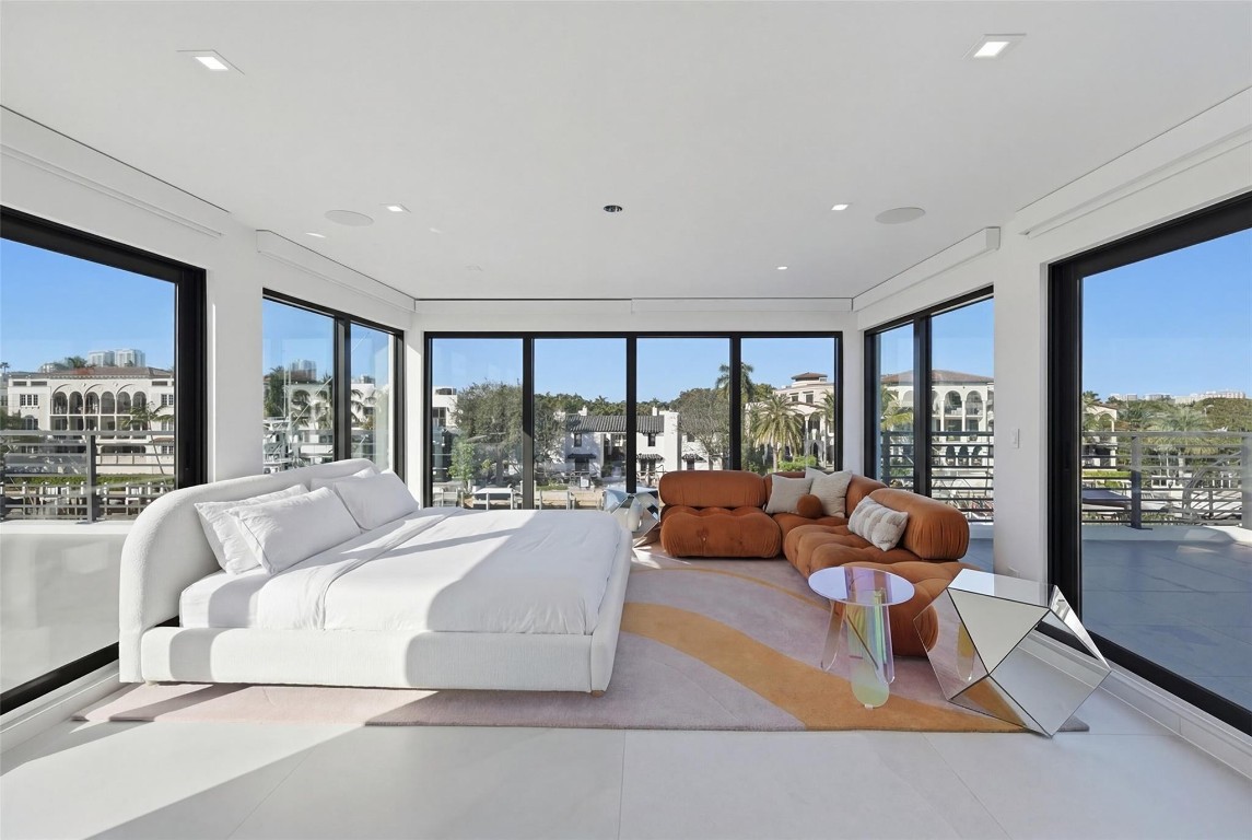 1517 SE 12th Fort Lauderdale, FL 33316