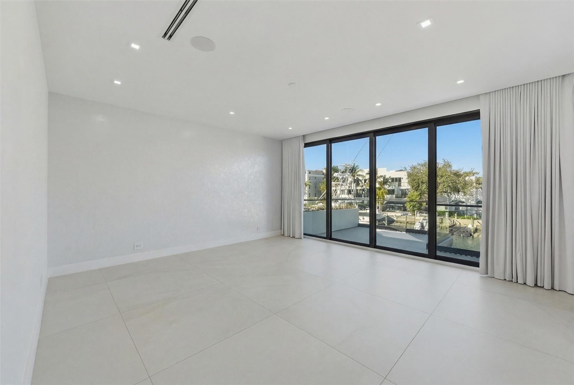 1517 SE 12th Fort Lauderdale, FL 33316