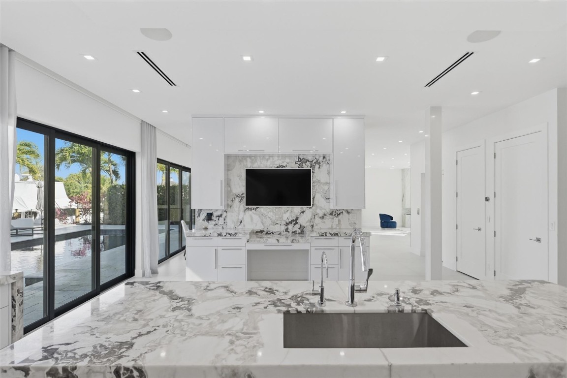 1517 SE 12th Fort Lauderdale, FL 33316