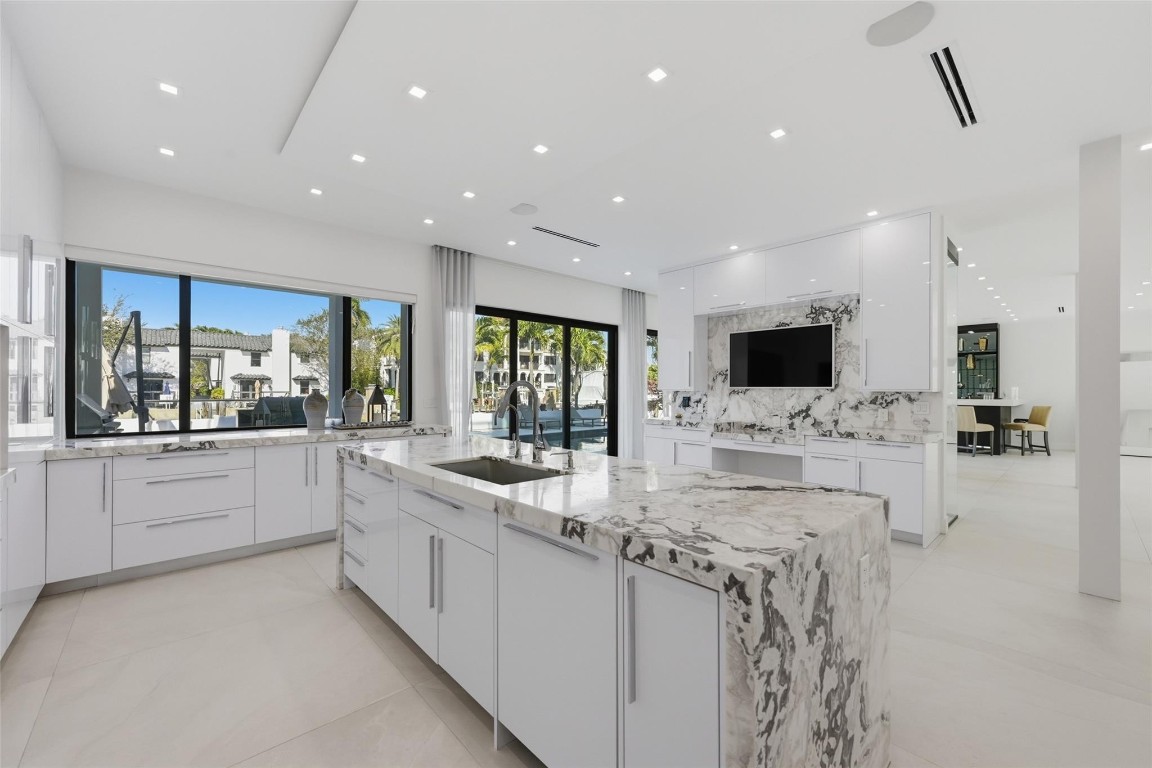 1517 SE 12th Fort Lauderdale, FL 33316