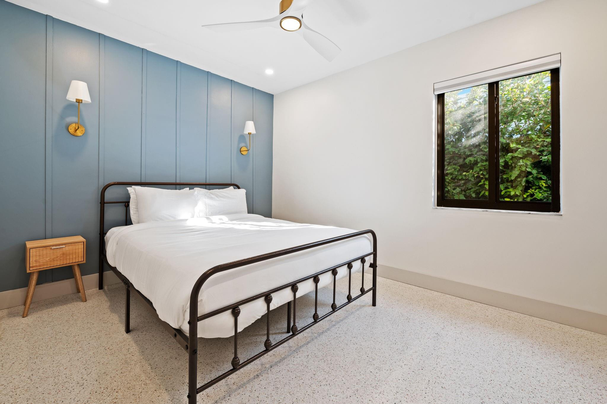 1604 NE 16th Fort Lauderdale, FL 33305