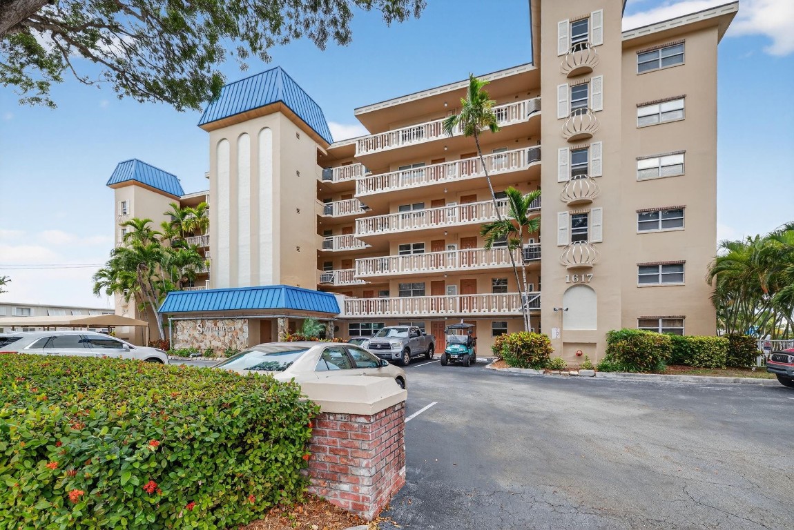 1617 SE 15th Fort Lauderdale, FL 33316