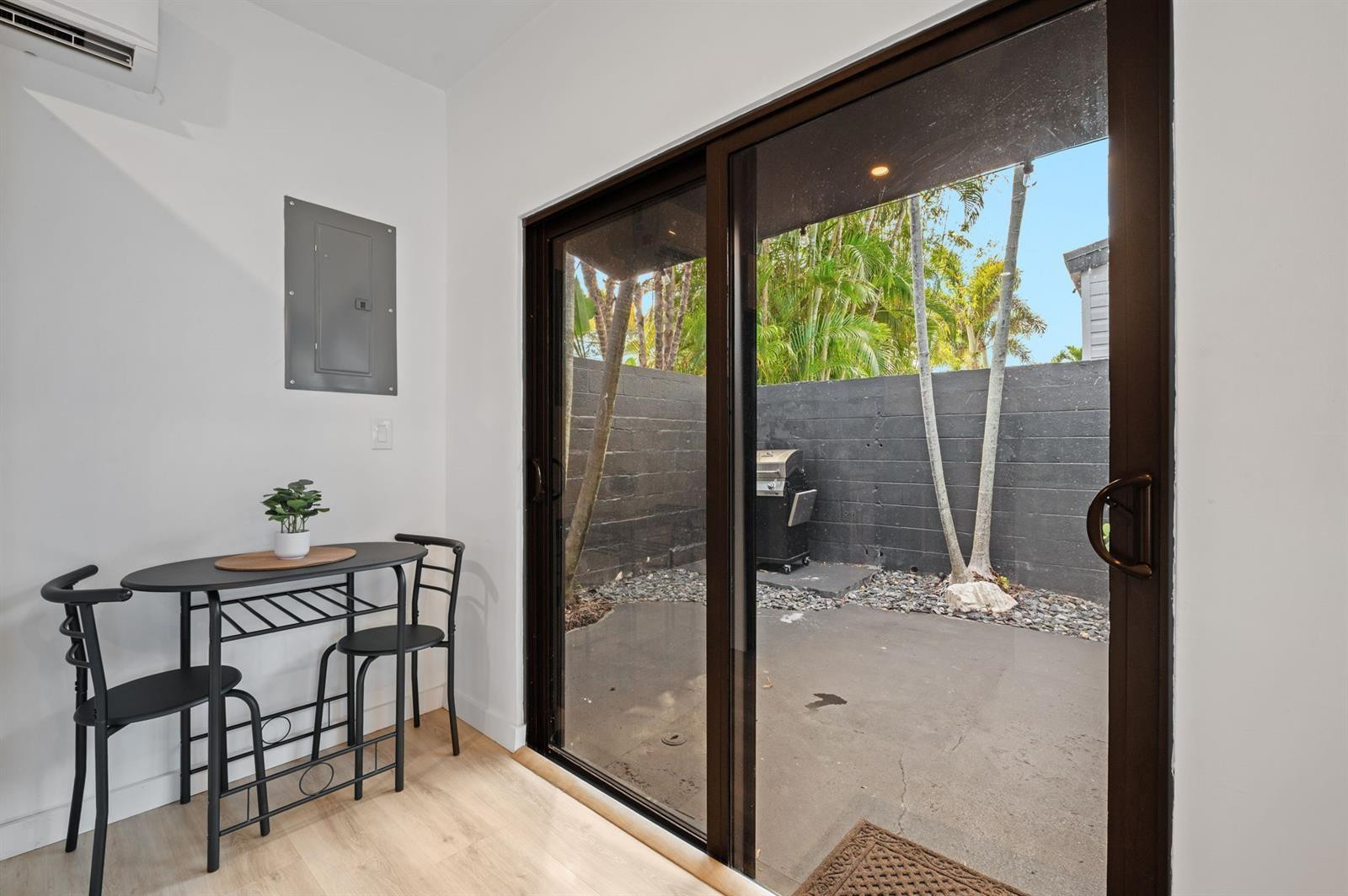 1620 NE 7th Fort Lauderdale, FL 33304