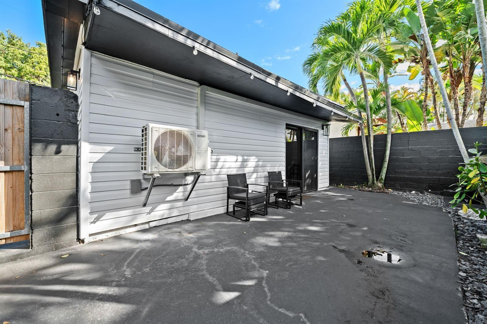 1620 NE 7th Fort Lauderdale, FL 33304