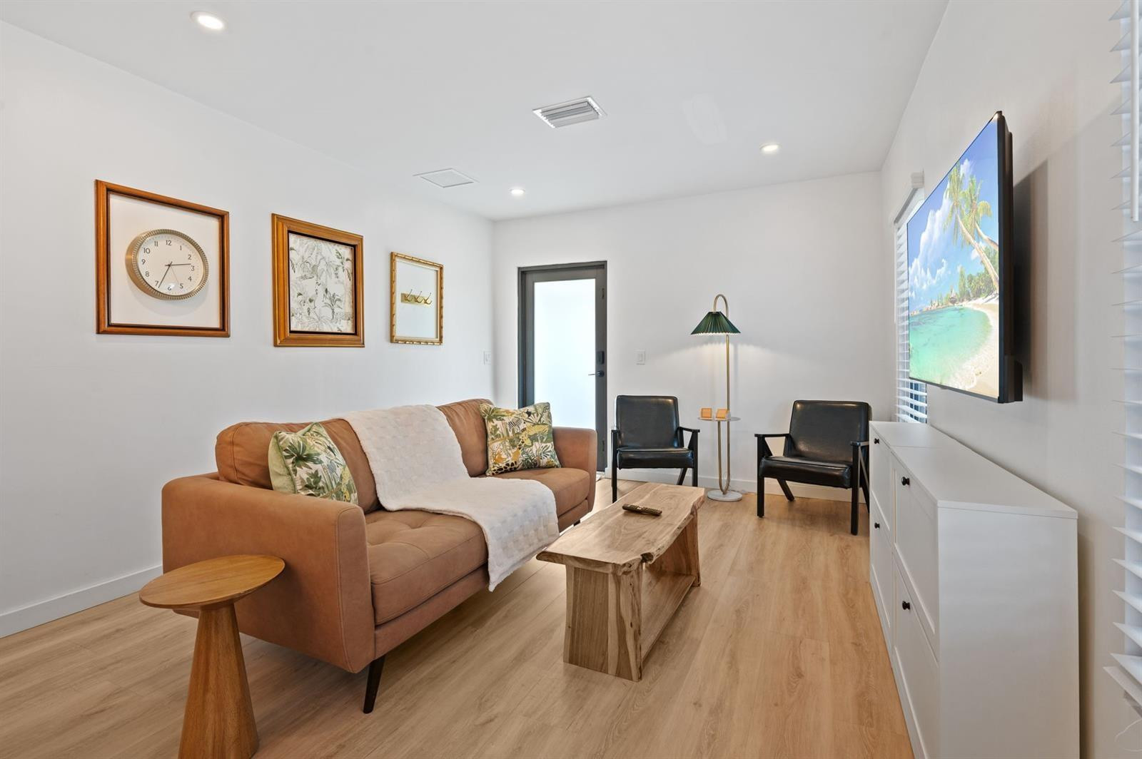 1620 NE 7th Fort Lauderdale, FL 33304