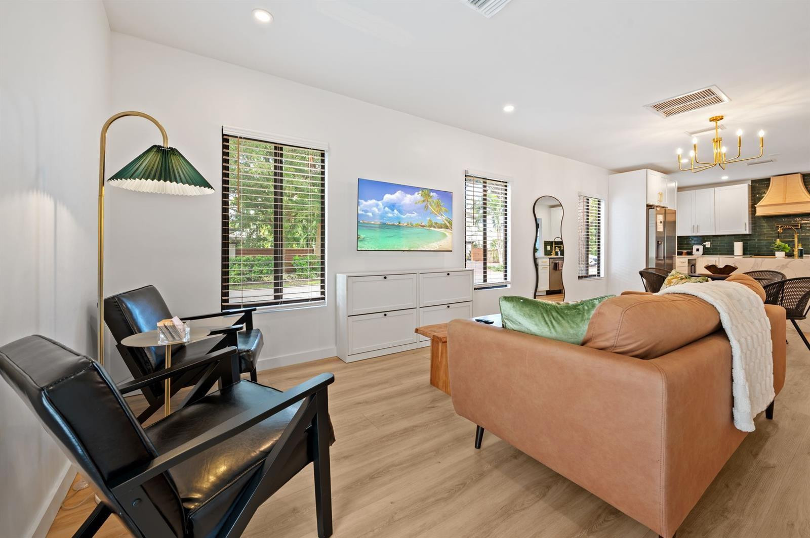 1620 NE 7th Fort Lauderdale, FL 33304