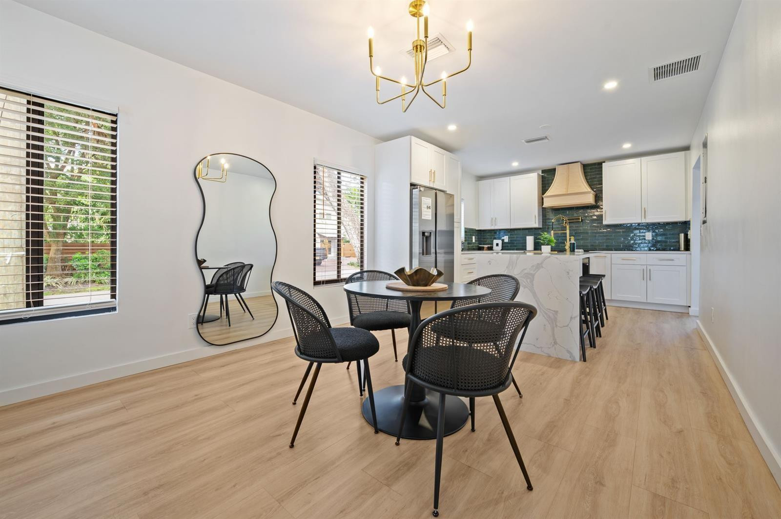 1620 NE 7th Fort Lauderdale, FL 33304