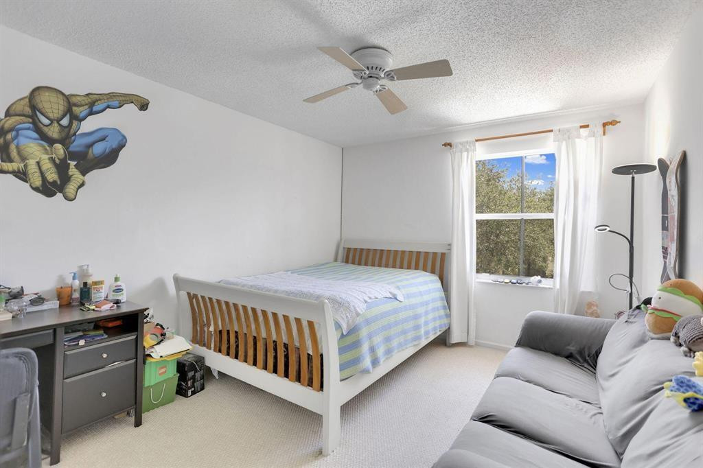 7191 Copperfield Lake Worth, FL 33467