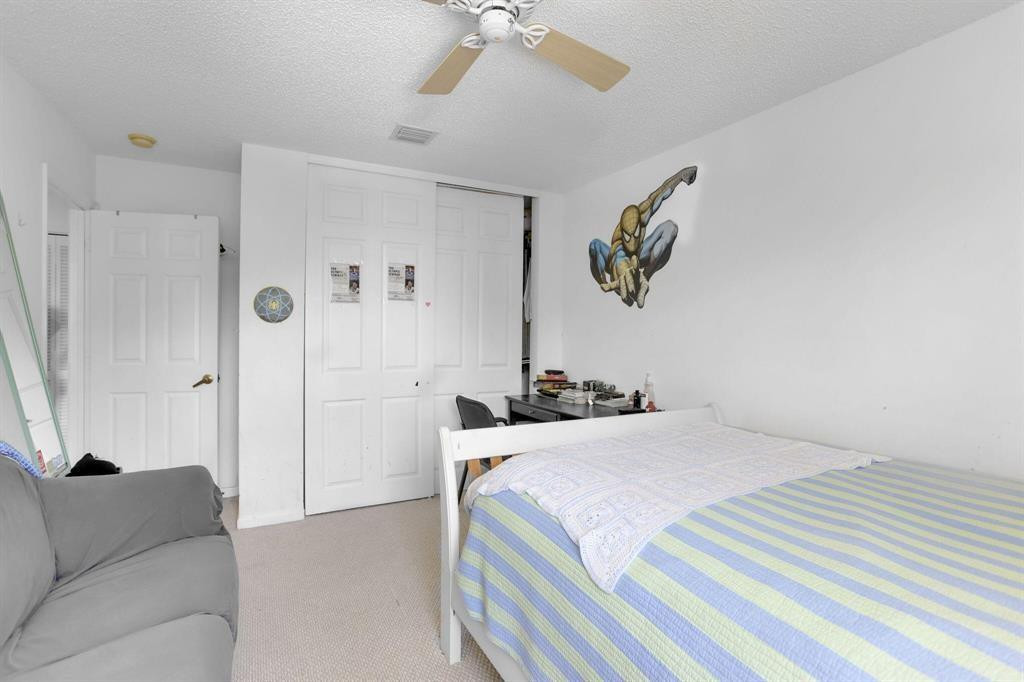 7191 Copperfield Lake Worth, FL 33467