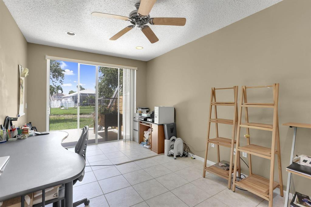 7191 Copperfield Lake Worth, FL 33467