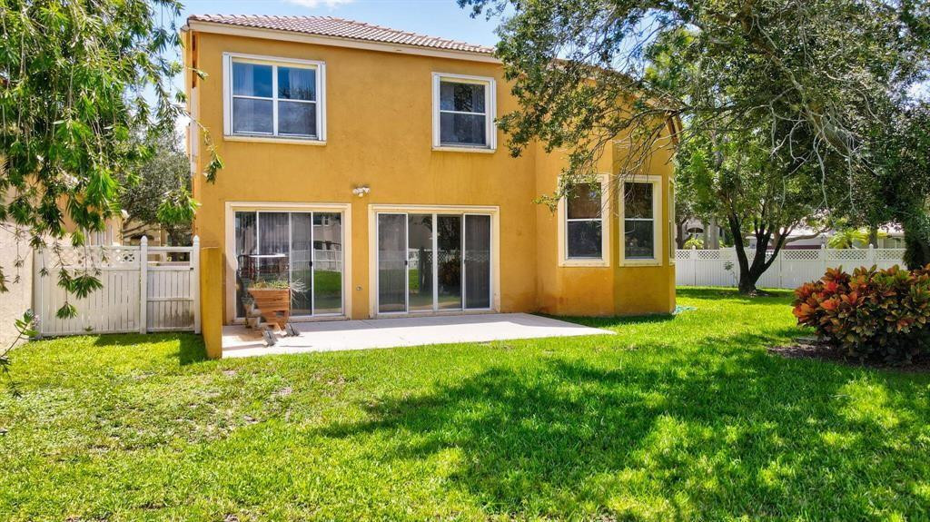 7191 Copperfield Lake Worth, FL 33467