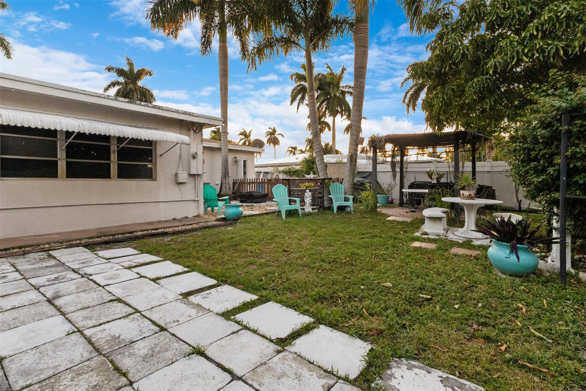 3105 Hollywood Hollywood, FL 33021