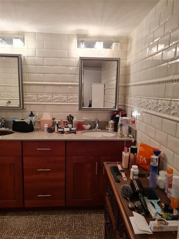 2851 NE 183rd #2203-05 Aventura, FL 33160
