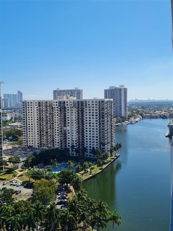 2851 NE 183rd #2203-05 Aventura, FL 33160