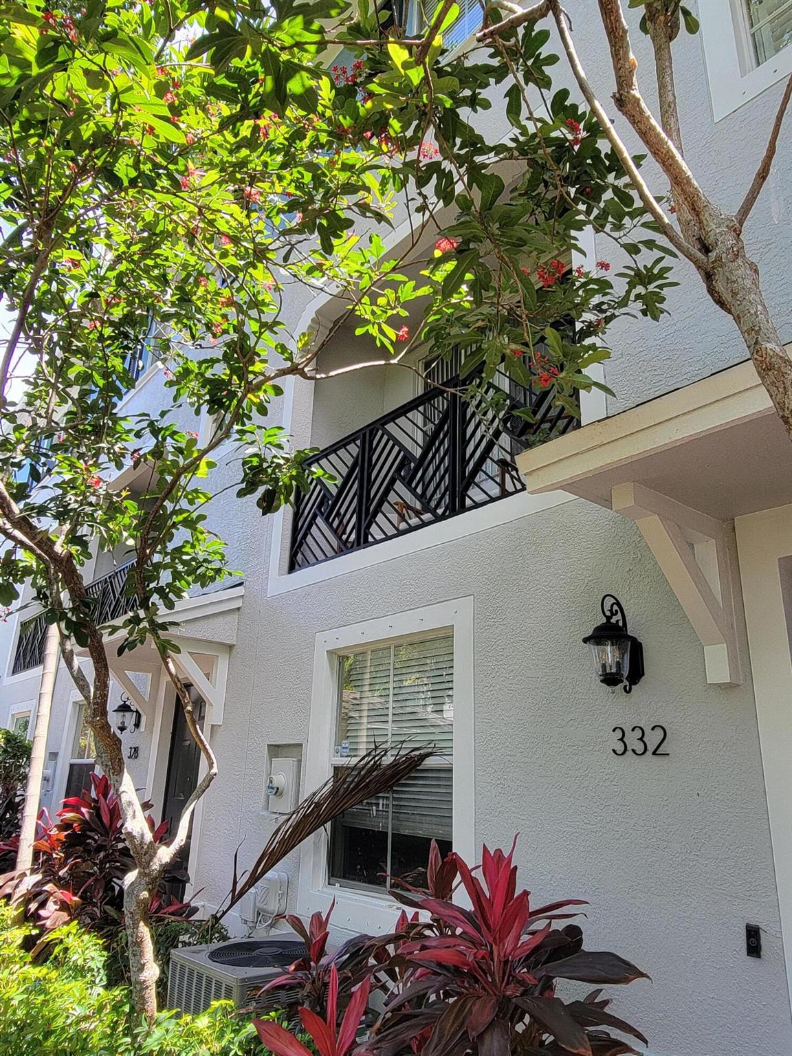 332 Atlantic Grv Way