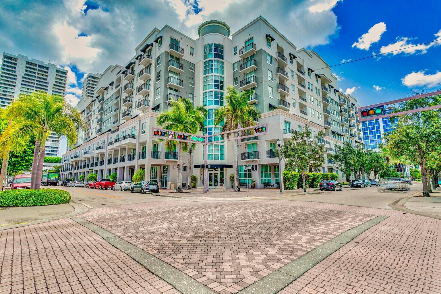 600 S Dixie Hwy #425