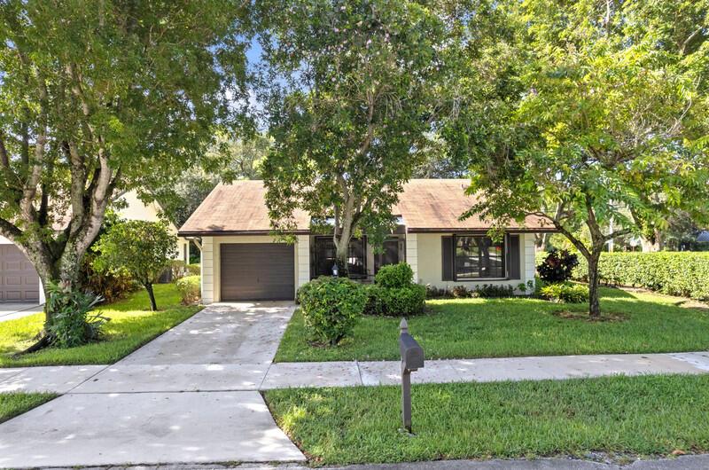 2788 Dracaena Ct
