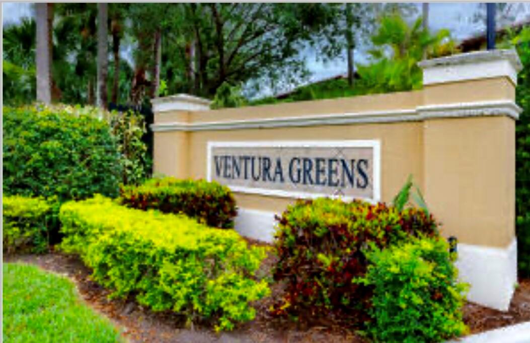 2812 Eagle Rock Cir #902