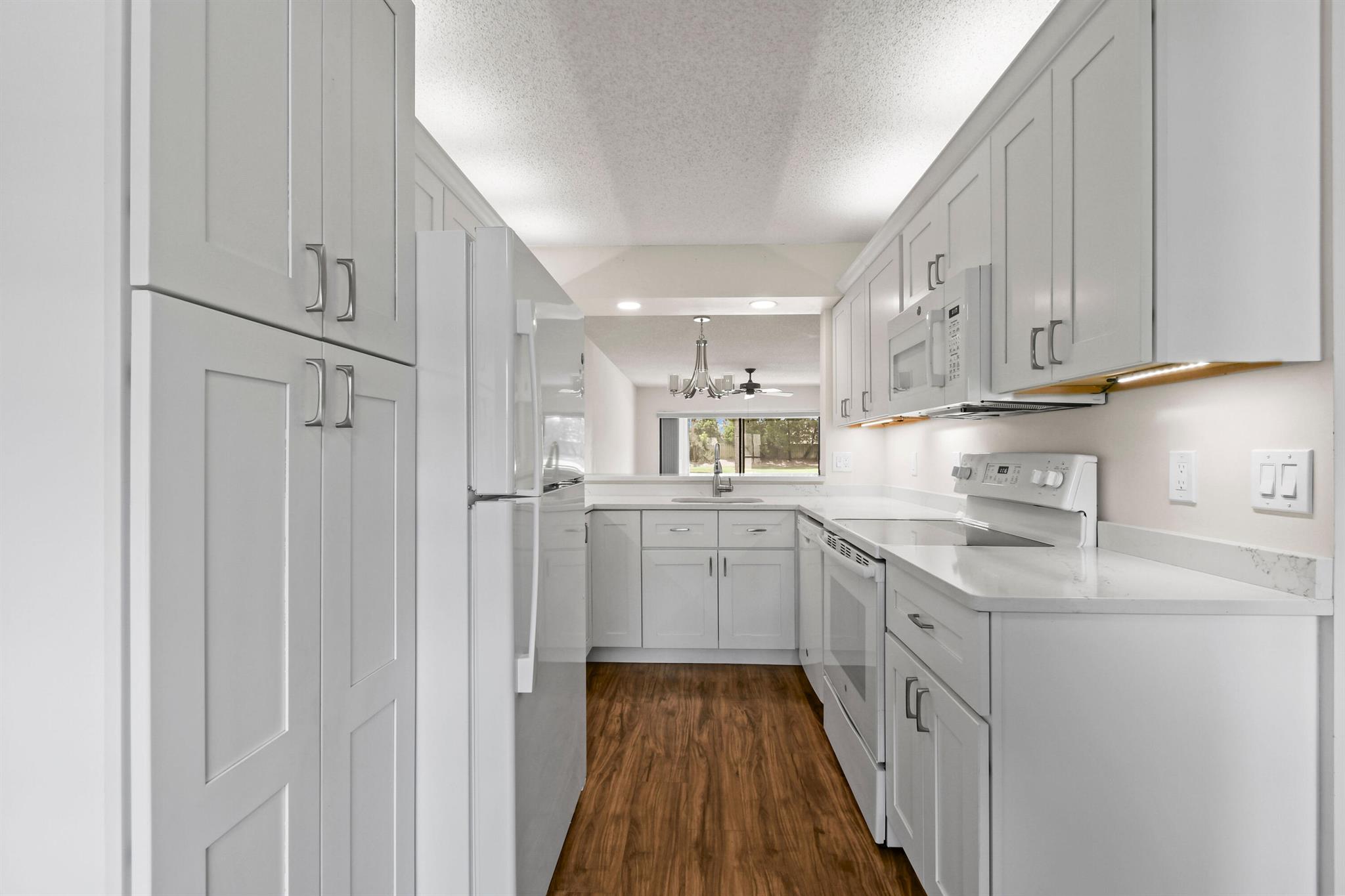 1001 Pinecrest Cir #B Jupiter, FL 33458