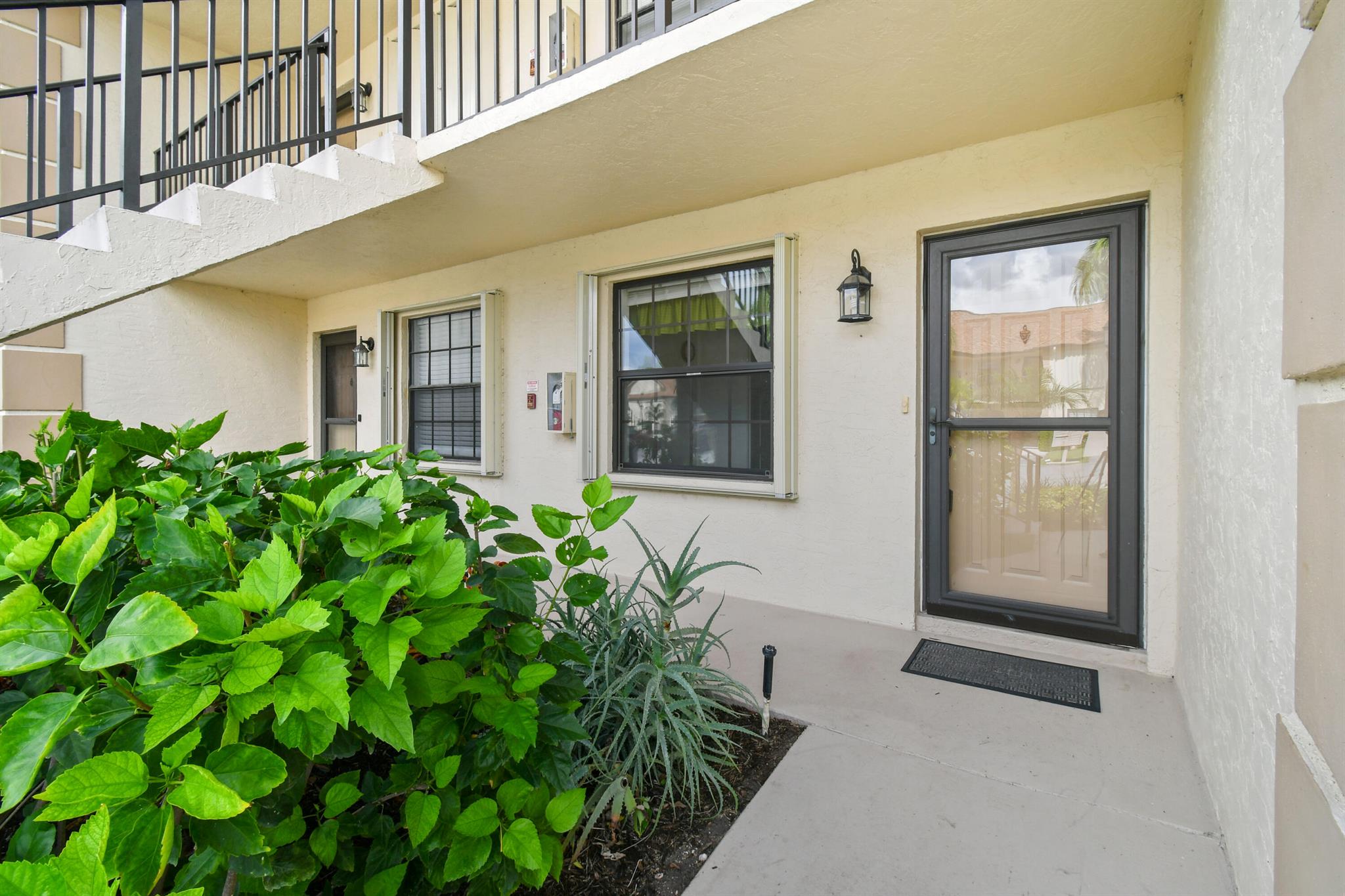 1001 Pinecrest Cir #B Jupiter, FL 33458